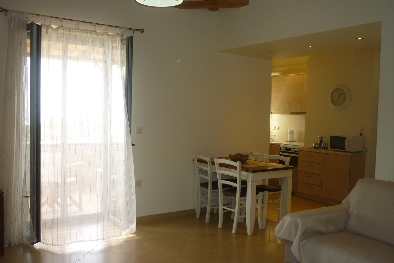 Riza Apartments Kardamyli Extérieur photo