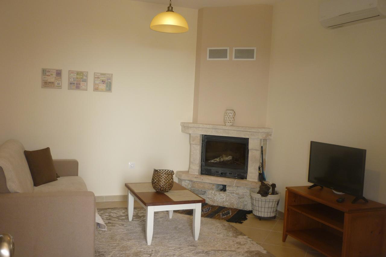 Riza Apartments Kardamyli Extérieur photo