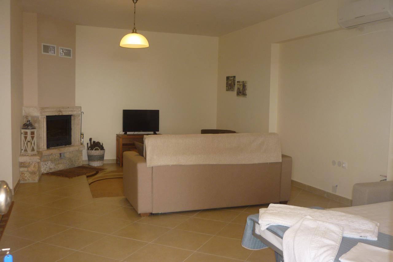 Riza Apartments Kardamyli Extérieur photo